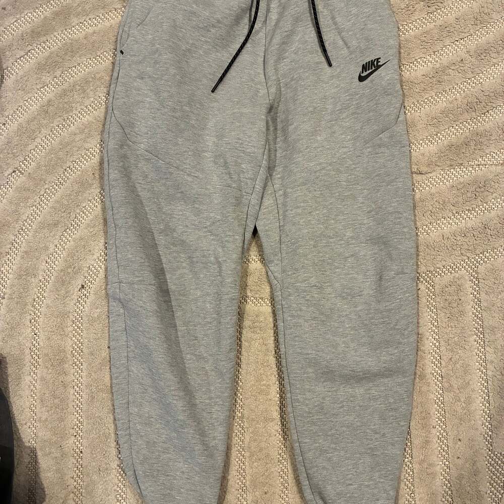Nike Sportswear Tech Fleece Men's Jogger Pants - Grey Heather